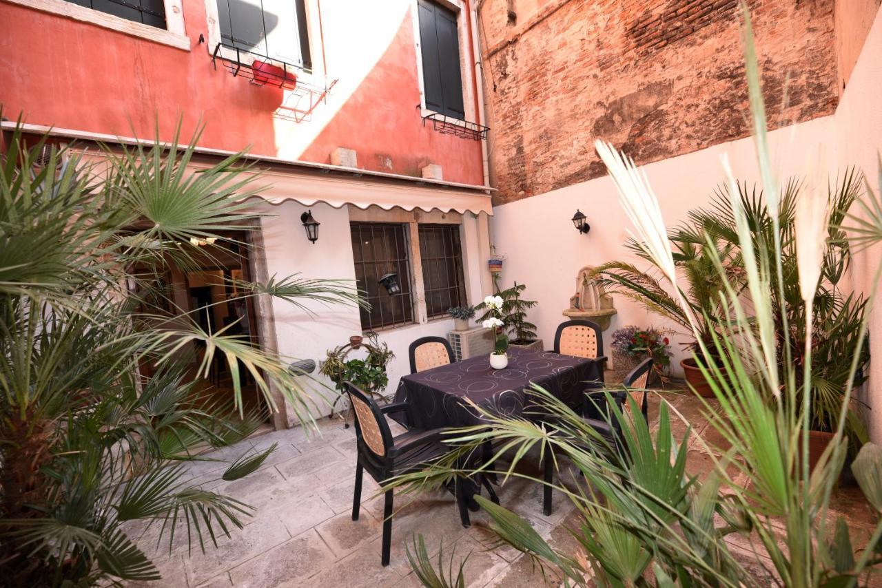 Do Pozzi Apartment Venice Luaran gambar